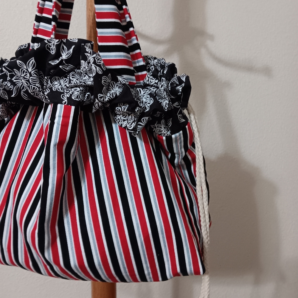 ToteBag - Picture 2 of 10